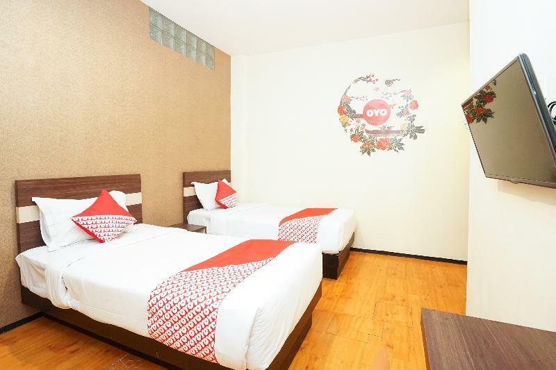 Oyo 275 Hotel Kita Surabaya Dış mekan fotoğraf