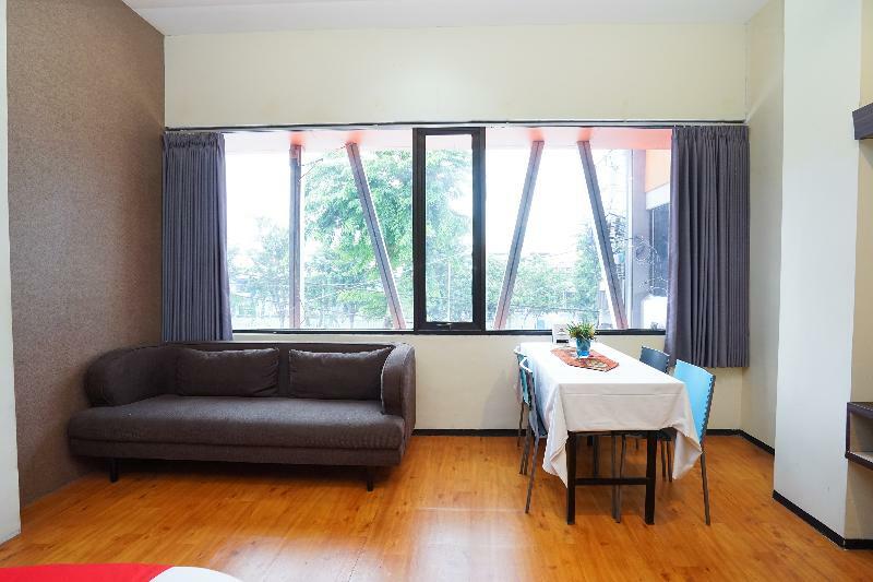 Oyo 275 Hotel Kita Surabaya Dış mekan fotoğraf