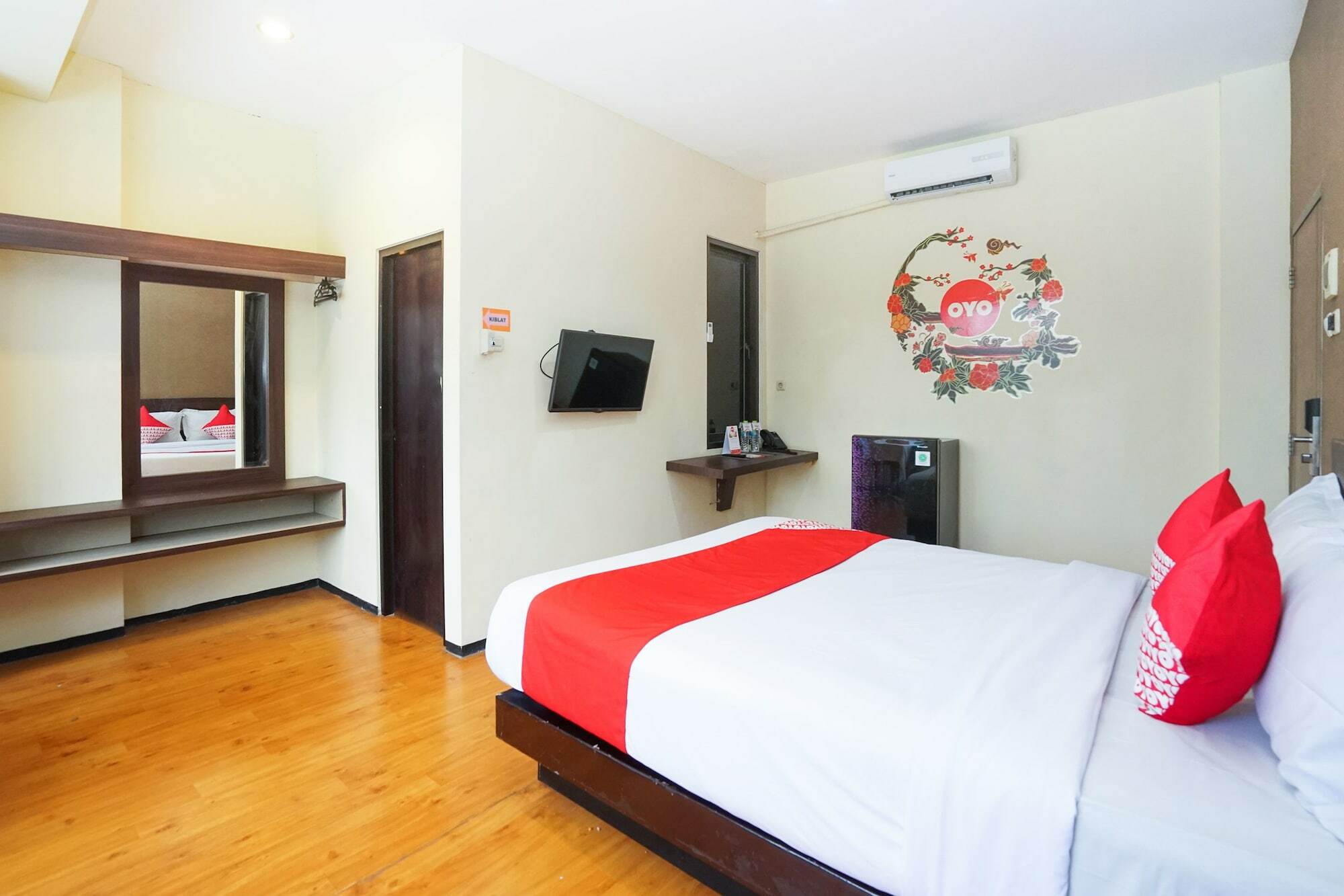 Oyo 275 Hotel Kita Surabaya Dış mekan fotoğraf